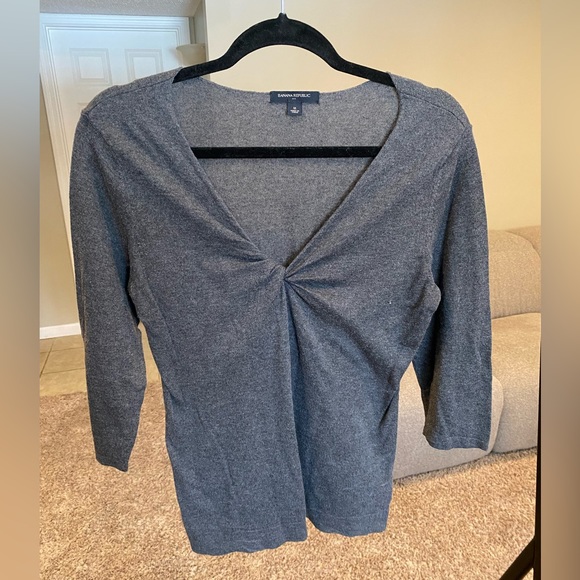 Banana Republic gray sweater top - Picture 2 of 4